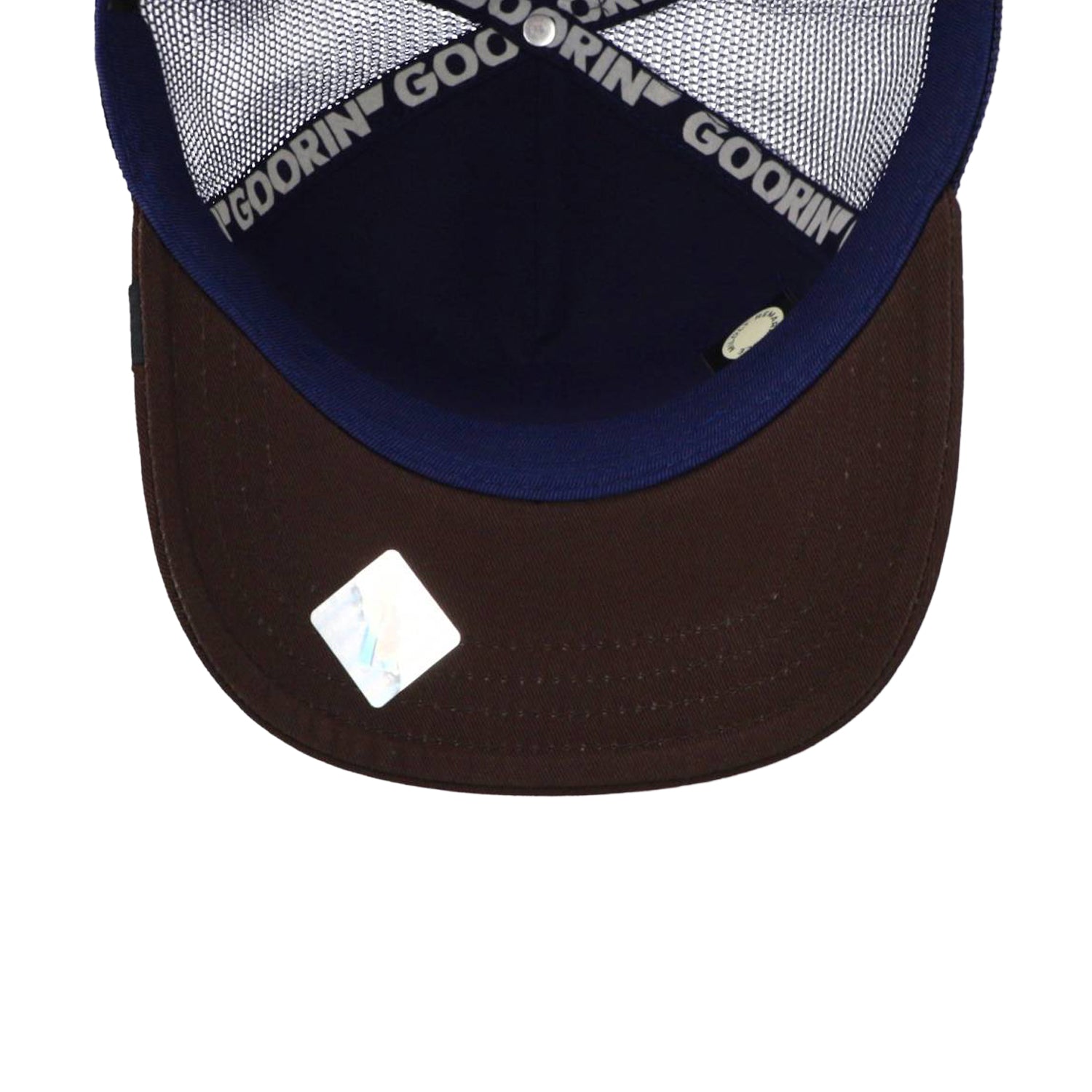 Trucker 101-2418 Two-Tone Skull